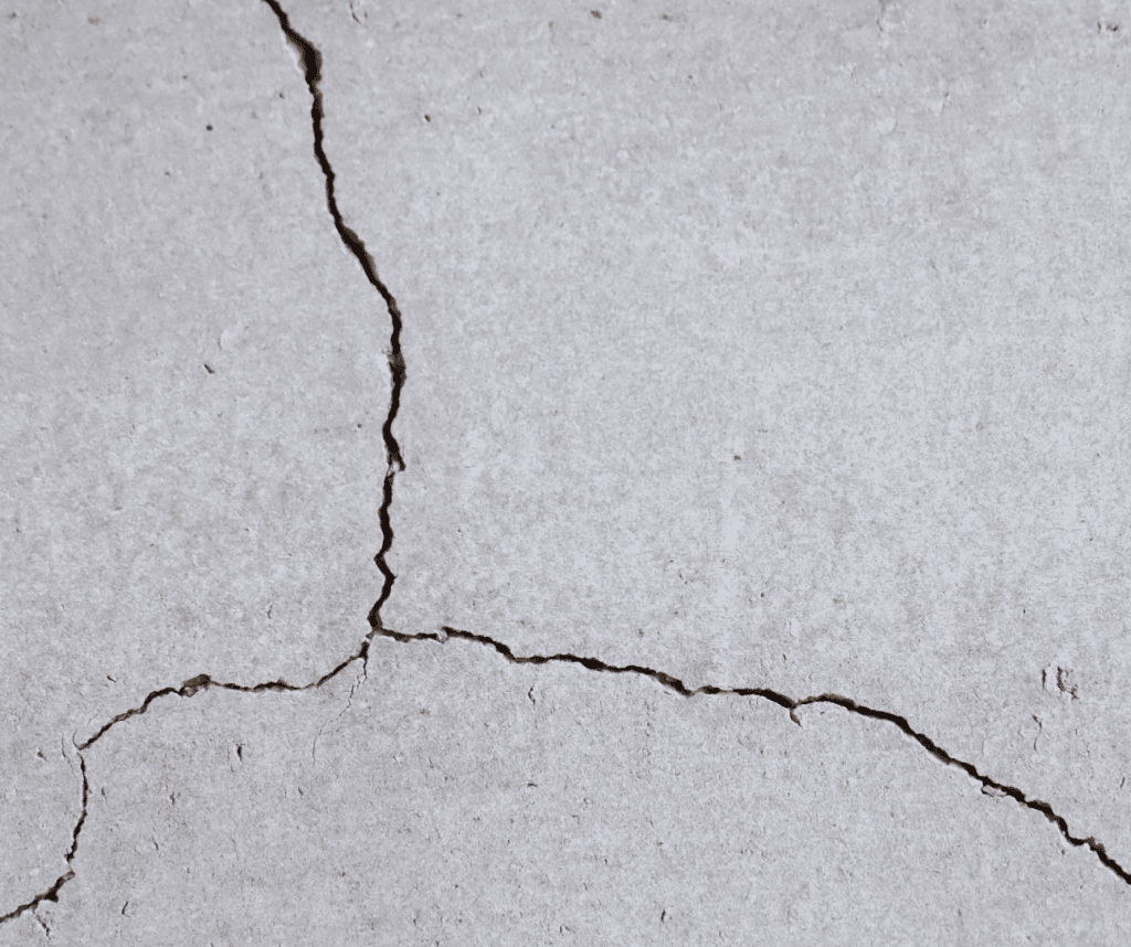 Crack in cement