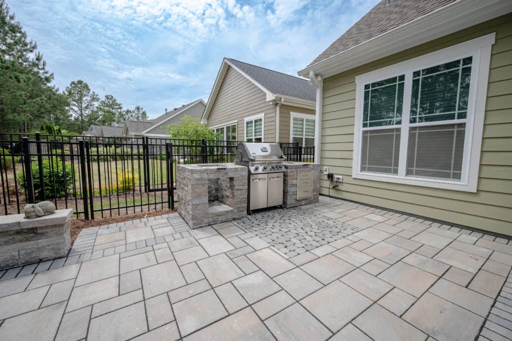 Outdoor Kitchen